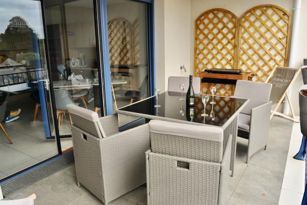Elegant & Spacieux, Place Du Dauphin A Apartment *